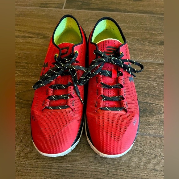 Under Armour Curry 2 Low “Energy” - Men’s Size 11.5, Rocket Red/Black - Picture 3 of 8
